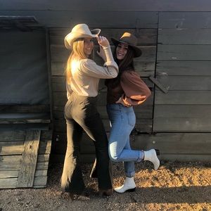 Meet your Posher, Libby